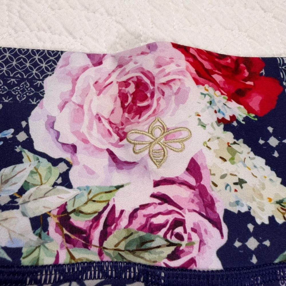 Johnny Was Active Patchwork Floral Leggings XS Blue Activewear NWOT - Picture 10 of 11